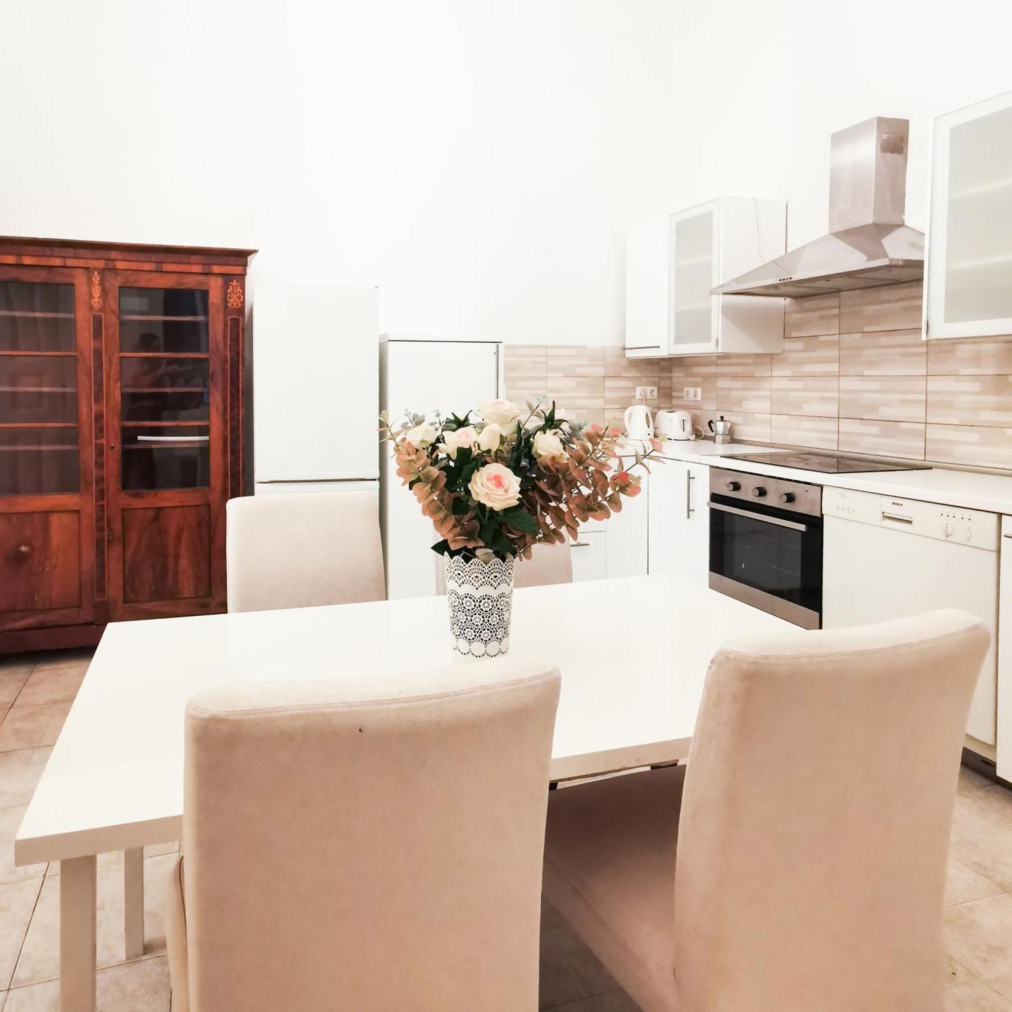 Ferenc Apartment
